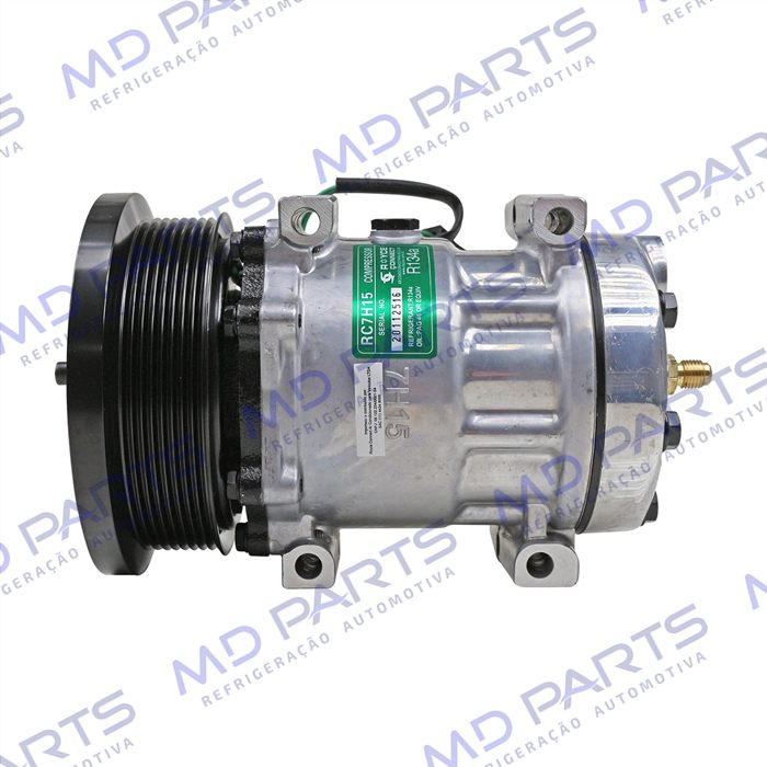 Compressor AB7H15AB 4769 Máquina Caterpillar D4E Parafuso Passante Saída p/ Pressostato - 24 Volts Polia 8pk 153mm OEM: 163-0872/ 394-9671/ 464-9988/ 277-7245